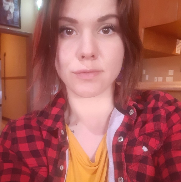 Meet your Posher, Molly - Picture 1 of 1